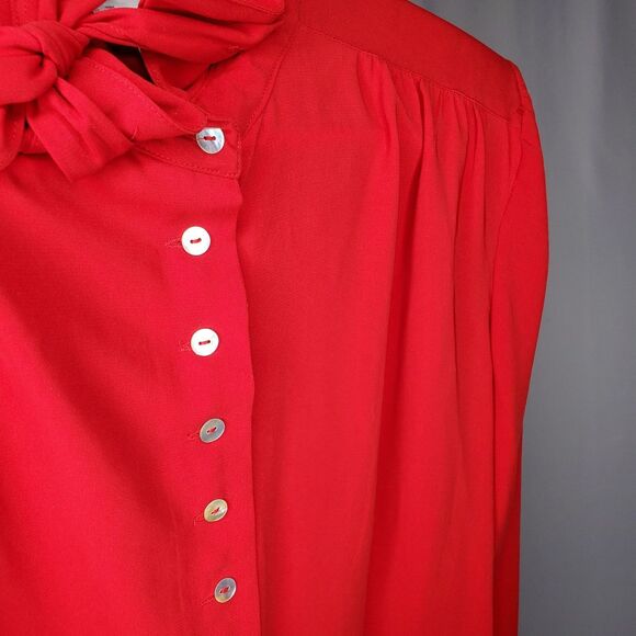Jordan Bow Tie Neck Button Collar Top Women XL Red Chiffon Old Money Feminine - Picture 4 of 9